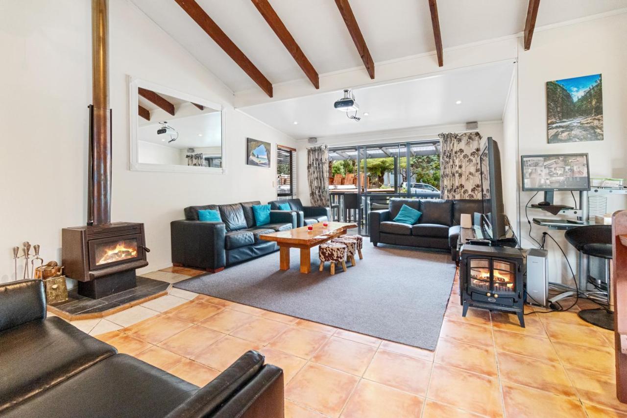 Riverside Accommodation Karangahake 外观 照片