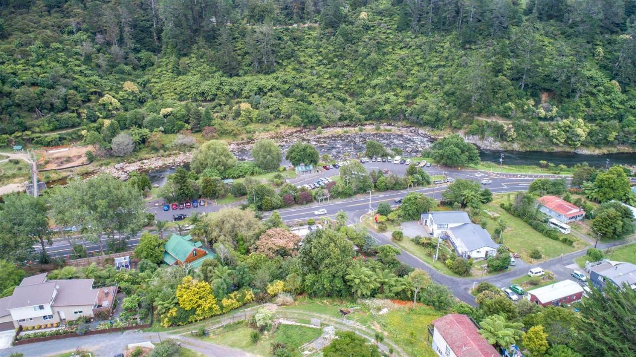 Riverside Accommodation Karangahake 外观 照片